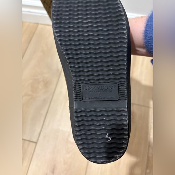 MOOVBOOTS WITH SHEEPSKIN LINING - Picture 4 of 7